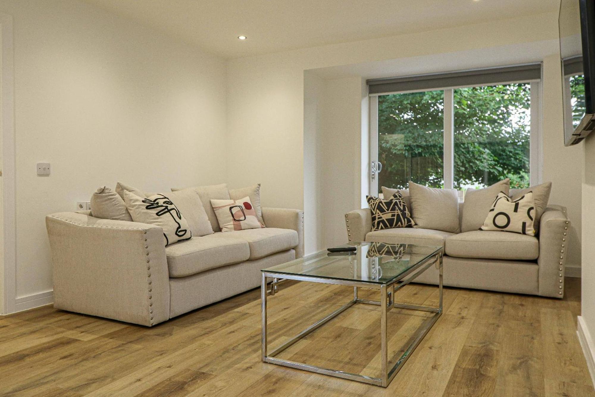 Wyndford Riverside House กลาสโกว์ ภายนอก รูปภาพ